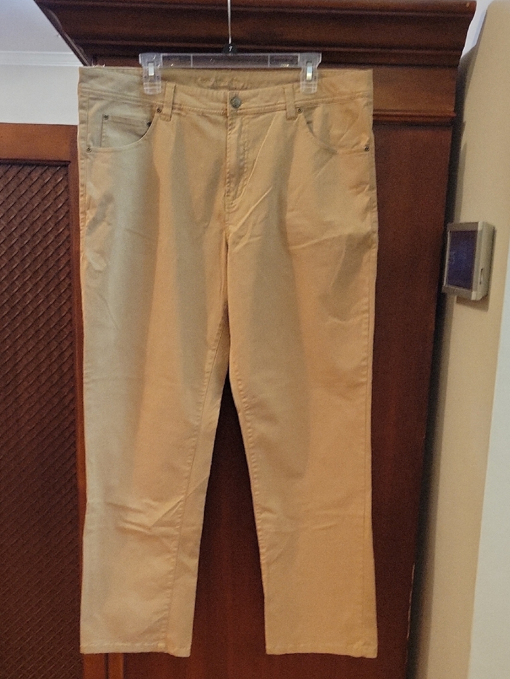 Southern Proper | Men's Shade Comfort Classic Tan Straight-Leg Pants Size 36x32